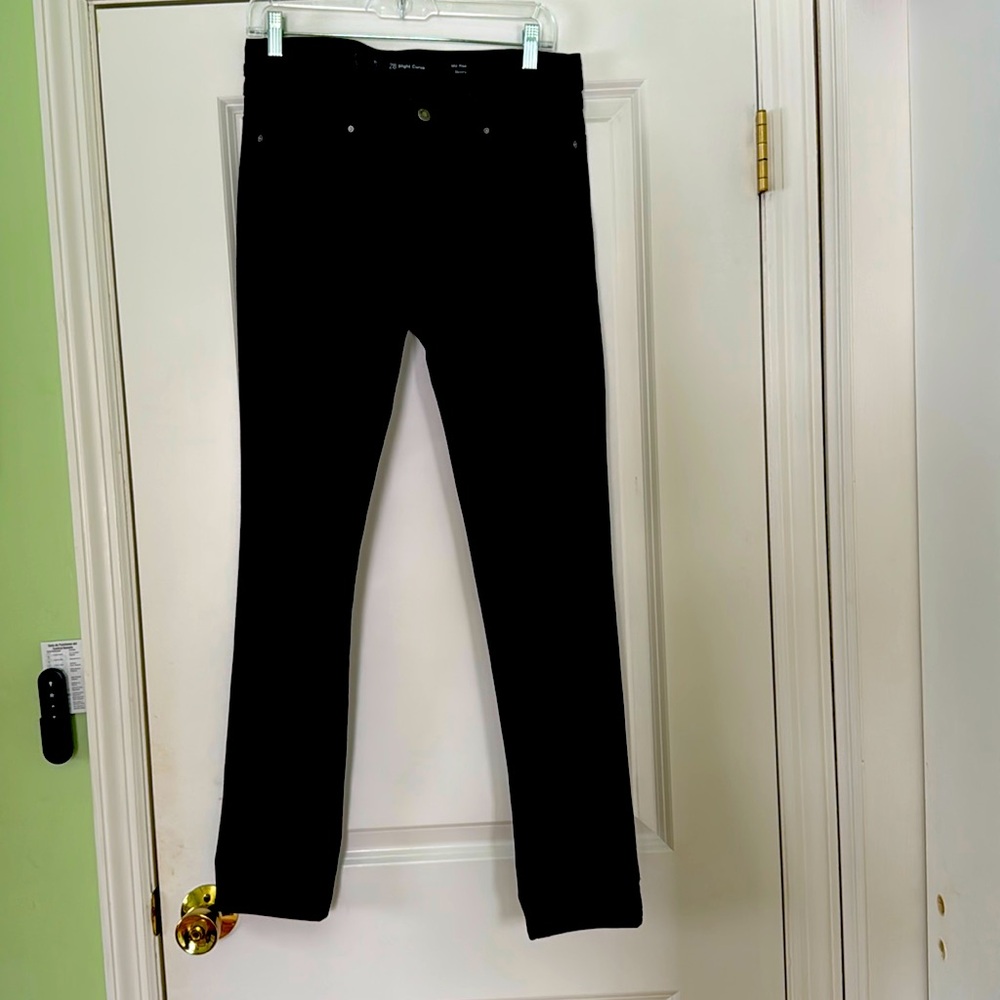 Levi’s jeans; midrise; skinny; slight curve